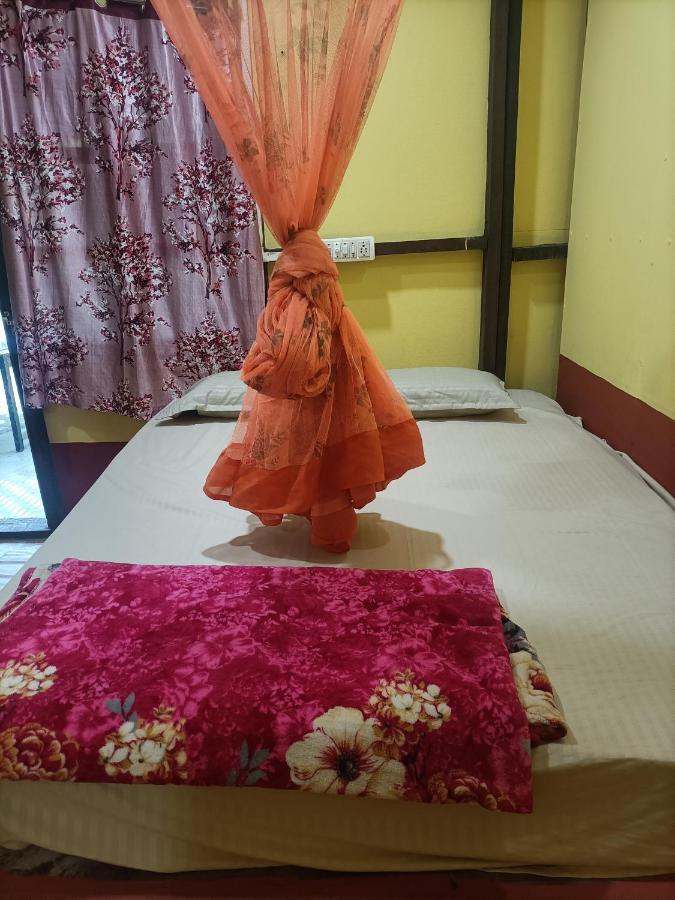 Om D S Cafe 51 & Beach Stay Gokarna (Karnataka) Exterior foto