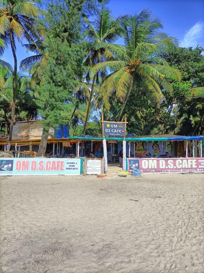 Om D S Cafe 51 & Beach Stay Gokarna (Karnataka) Exterior foto