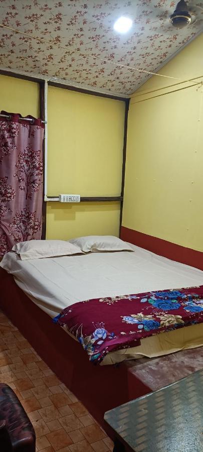 Om D S Cafe 51 & Beach Stay Gokarna (Karnataka) Exterior foto