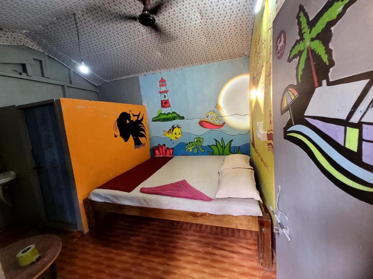 Om D S Cafe 51 & Beach Stay Gokarna (Karnataka) Exterior foto
