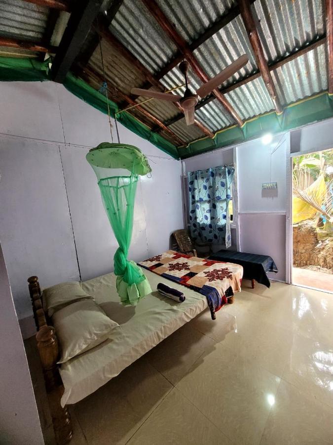 Om D S Cafe 51 & Beach Stay Gokarna (Karnataka) Exterior foto