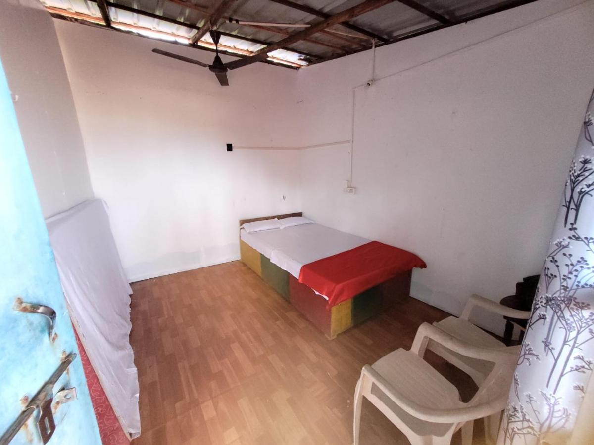 Om D S Cafe 51 & Beach Stay Gokarna (Karnataka) Exterior foto