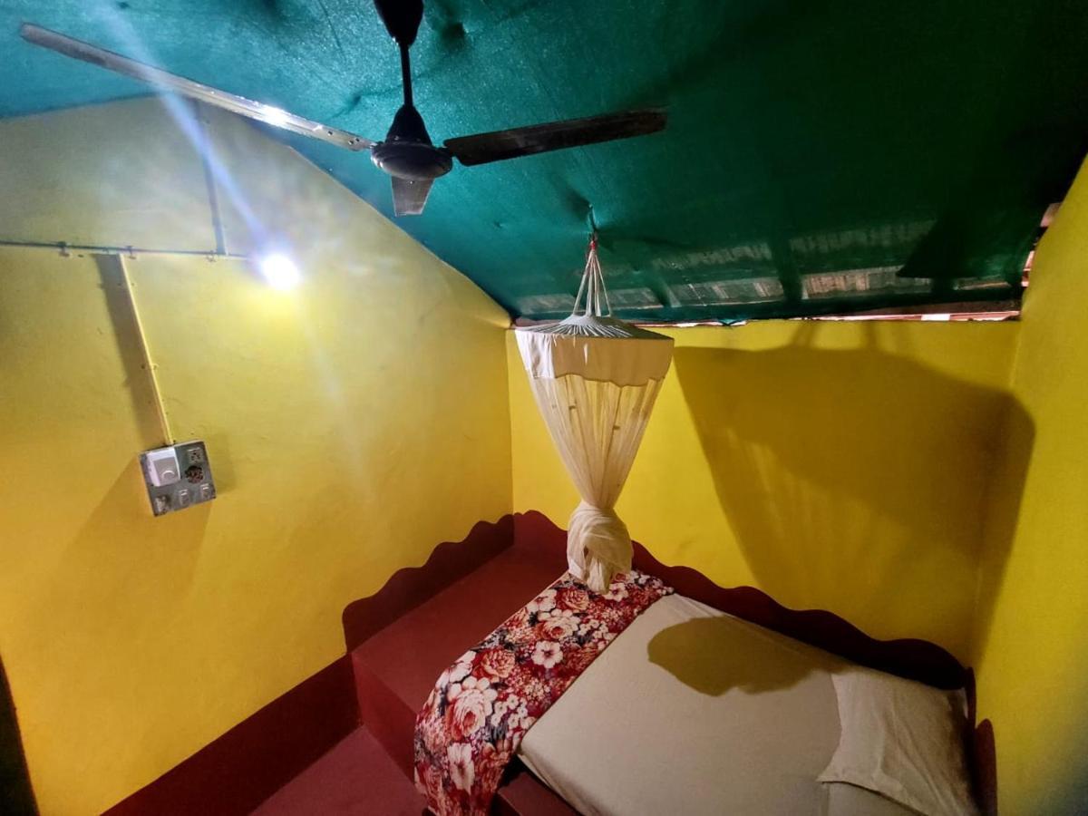 Om D S Cafe 51 & Beach Stay Gokarna (Karnataka) Exterior foto