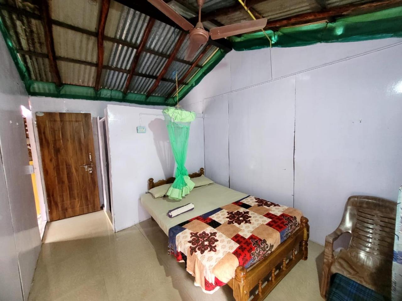Om D S Cafe 51 & Beach Stay Gokarna (Karnataka) Exterior foto